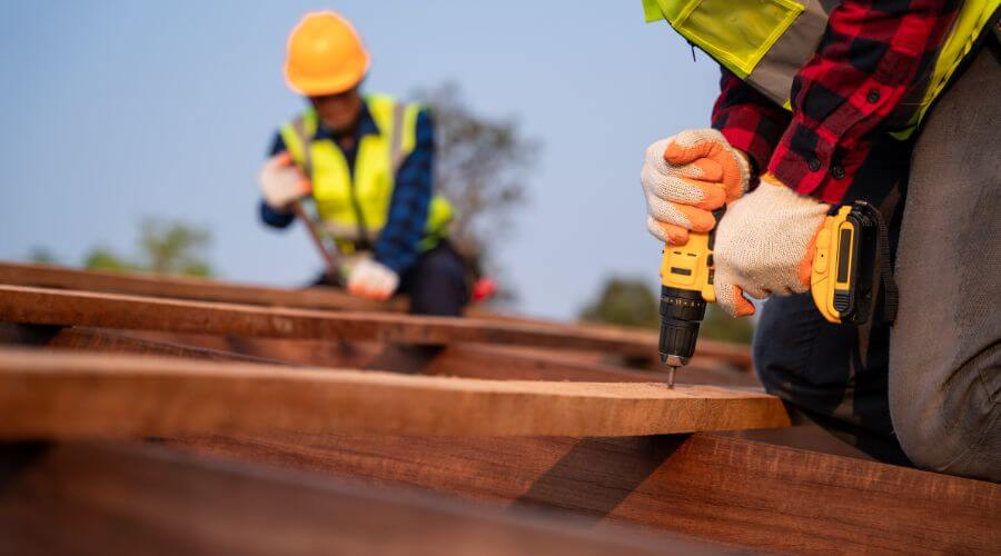 Expert flood damage restoration services in Alcalde, NM